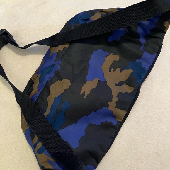 Nike Sportswear tech hip pack waist fanny pack bum bag camo print - Picture 7 of 10